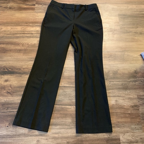 Almost New Ann Taylor Pant Suit - Picture 8 of 8